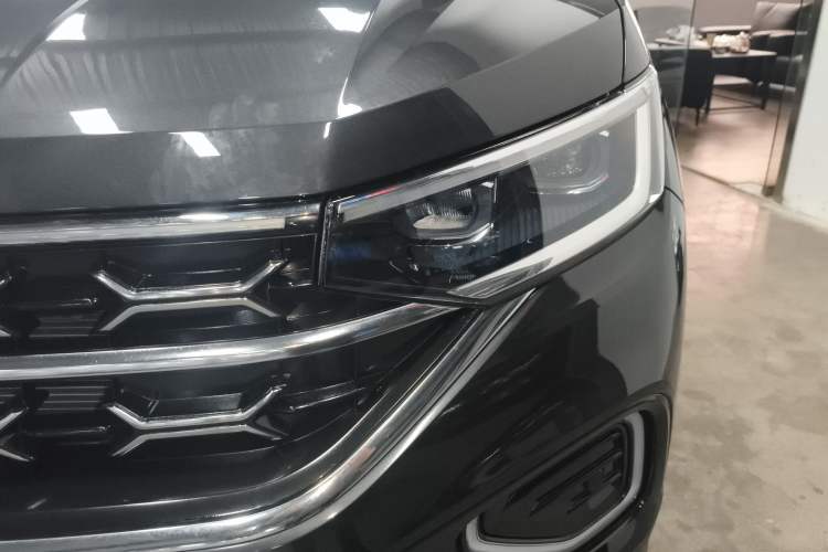 Used Volkswagen Tayron 2023 280TSI Two-Wheel-Drive Luxury Plus Advanced Version Left Front Headlight