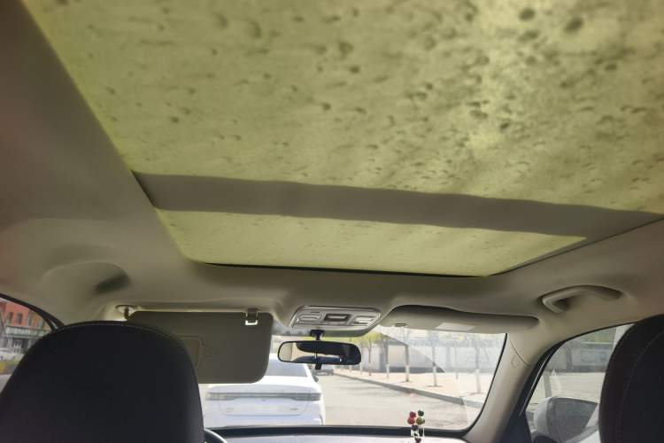 Used Geely Auto Emgrand X7 Sport 2020 1.8TD DCT Two-Wheel Drive Smart Connect 4G-Enabled Version
