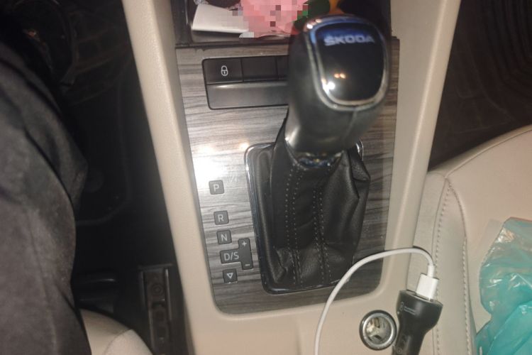 Used Skoda Octavia 2015 1.6L Automatic Yijun Edition
