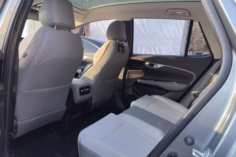 Used AION V 2022 Plus 70 Smart Edition Ternary Lithium Interior 4