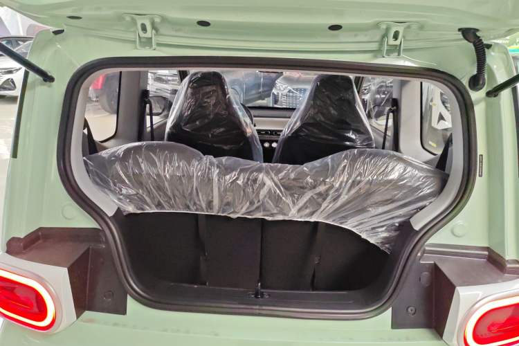 Used Wuling Hongguang MINIEV 2024 3rd Generation 215km Youth Edition