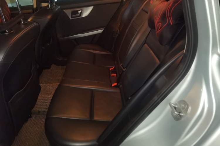 Used Mercedes-Benz GLK-Class 2011 GLK 300 4MATIC Fashion Model Left Rear Seat