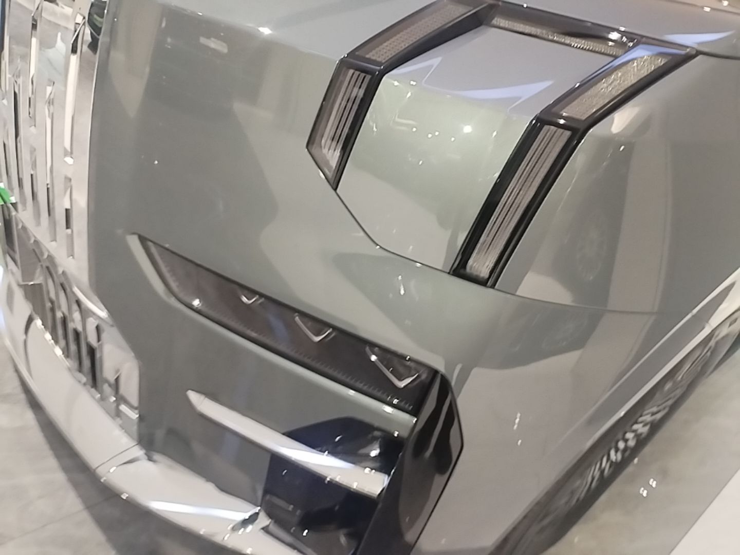 Zeekr 009 2024 7-Seater Aisle Version 108 kWh — снимка 8