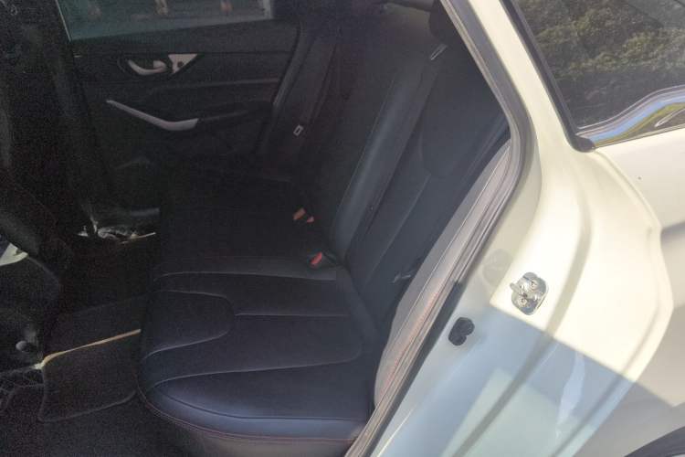 Used Venucia D60 2021 1.6L Entry Manual Comfort Edition