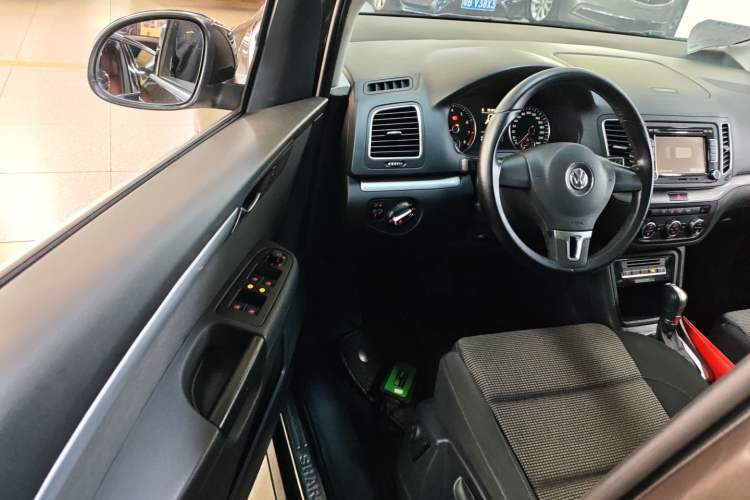 Used Volkswagen Sharan 2014 2.0 TSI Standard Model