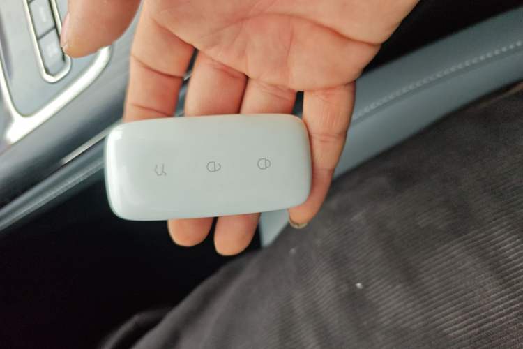 Used Geely Galaxy E8 2025 700 km Long-Range Intelligent Driving Version Vehicle Key