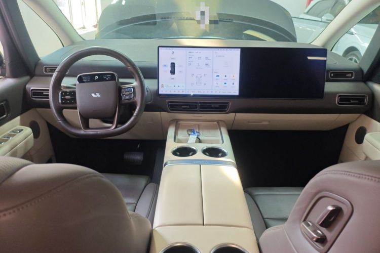 Used Li Auto MEGA 2024 Ultra Model Interior 2