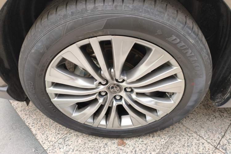 Used Toyota Harrier 2022 Dual-Engine 2.5L CVT Four-Wheel Drive Flagship Edition