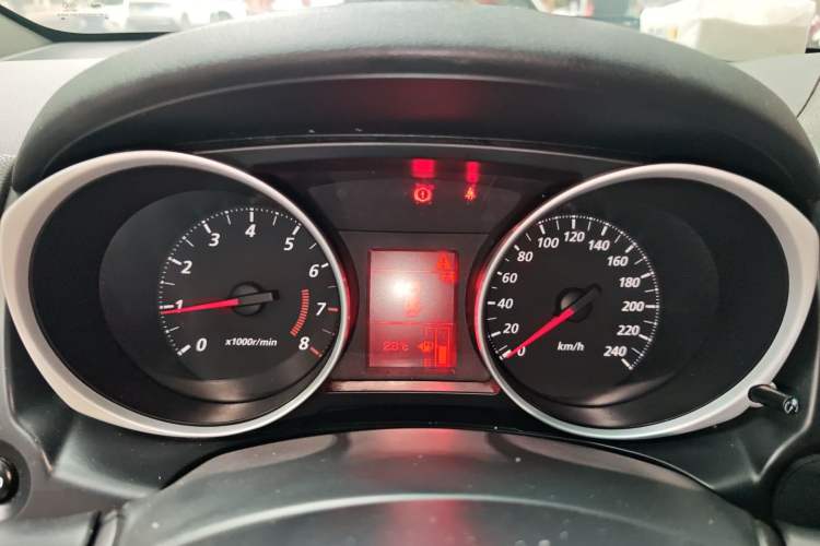 Used Mitsubishi ASX 2016 1.6L Manual Two-Wheel Drive Entry Version
