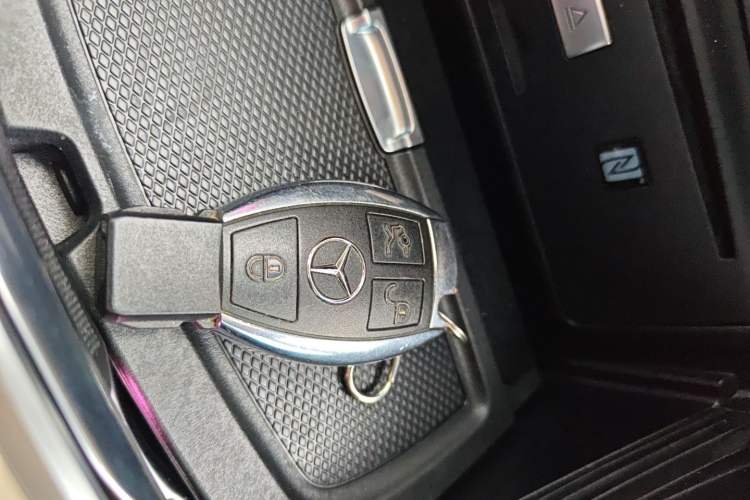 Used Mercedes-Benz Maybach S-Class 2016 S 400 4MATIC Vehicle Key