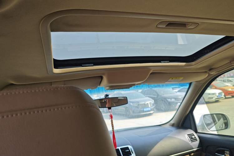 Used Buick GL8 2014 2.4L Executive Edition