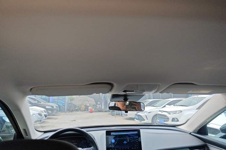 Used Hongqi E-QM5 2024 500km Range Edition