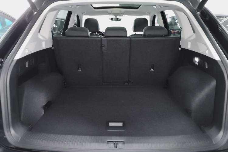 Used Volkswagen Tayron 2022 280TSI Two-Wheel Drive Luxury Smart Connectivity Version
