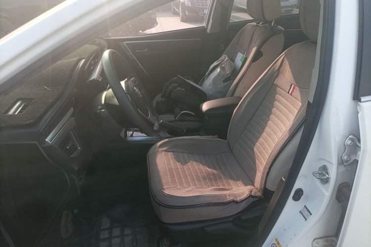 Used Toyota Corolla 2014 1.6L CVT GL-i Left Front Seat