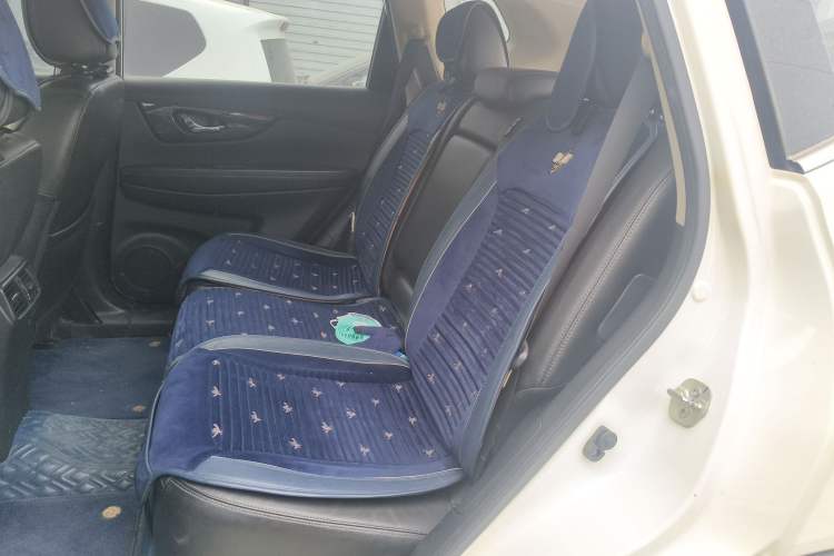 Used Nissan X-Trail 2019 2.5L CVT Smart Connect Leading Edition 4WD
