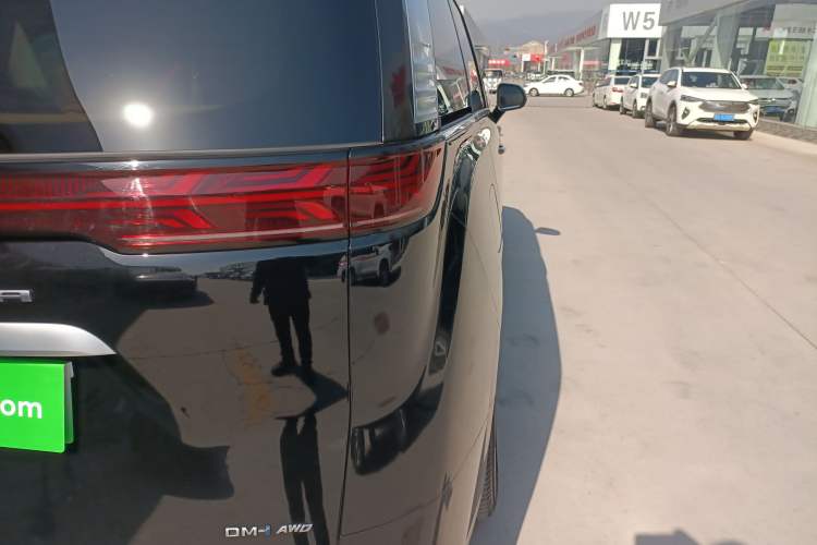 Used Denza D9 2024 DM-i 980 Four-Wheel Drive Prestige Model