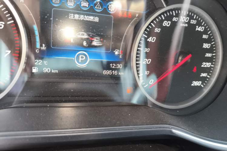 Used Hongqi H5 2019 30TD Dynamic Edition Odometer Close Up