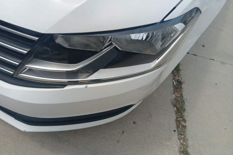 Used Volkswagen Lavida 2017 1.6L Manual Fashion Edition Left Front Headlight