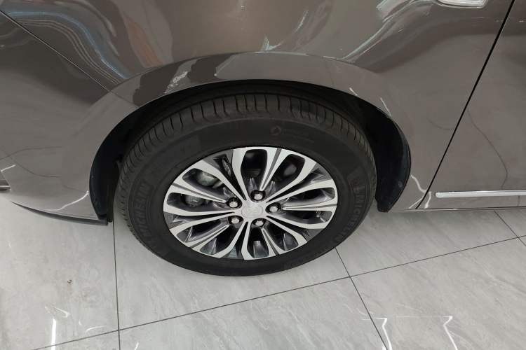 Used Buick GL8 2022 Land Business Class 652T Luxury Model Exterior 4