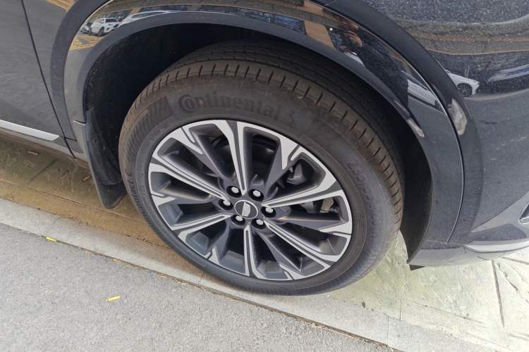 Used Cadillac XT5 2025 Model 2.0T Metropolitan Edition
