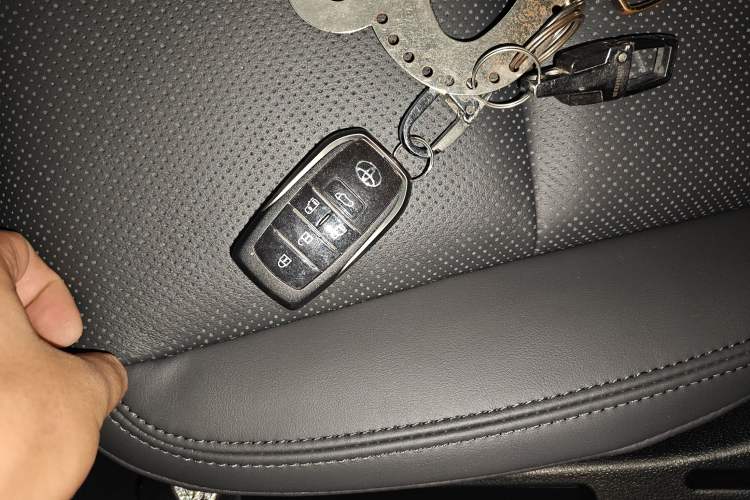 Used Toyota Alphard 2024 Dual-Engine 2.5L Prestige Edition
