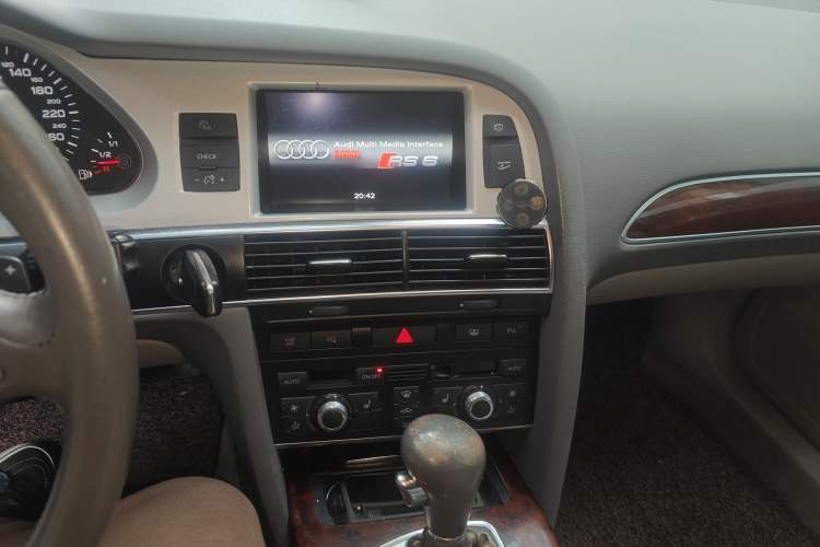 Used Audi A6L 2011 2.4L Technology Edition Audio And AC Panel