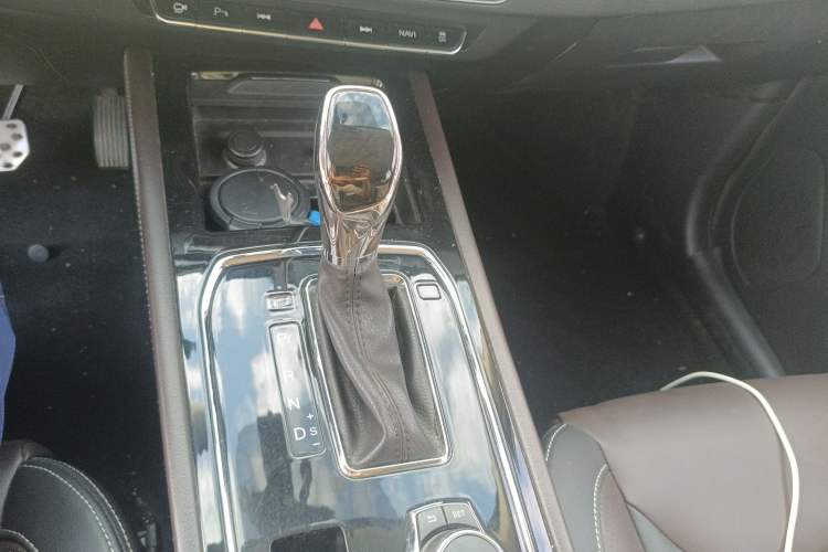 Used Dongfeng Fengon 580 2017 1.5T CVT Smart Connectivity Model
