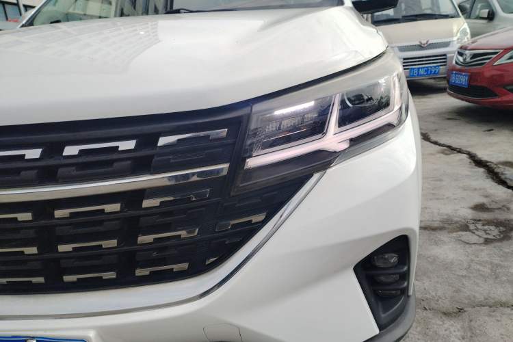 Used FORTHING T5 2018 230T CVT Smart Enjoyment Version