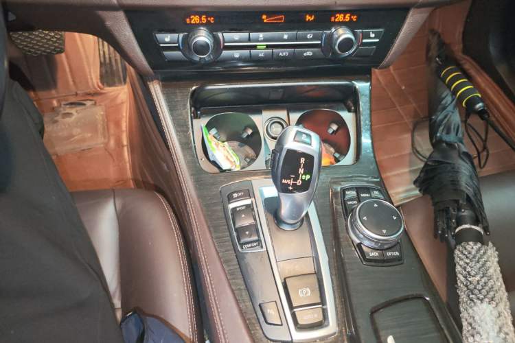 Used BMW 5 Series 2014 525Li Luxury Design Package