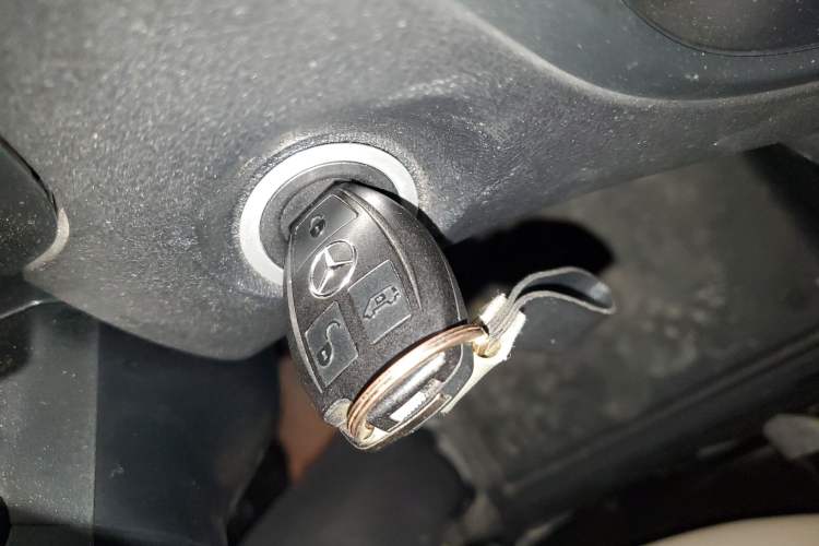 Used Mercedes-Benz Vito 2021 2.0T Elite Version 7 Seats