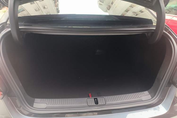 Used MG 5 2022 180 DVVT CVT Youth Luxury Edition
