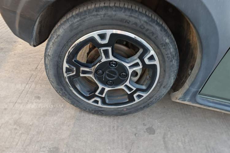 Used Geely Galaxy Panda 2024 200km Panda Rider Left Front Wheel Hub
