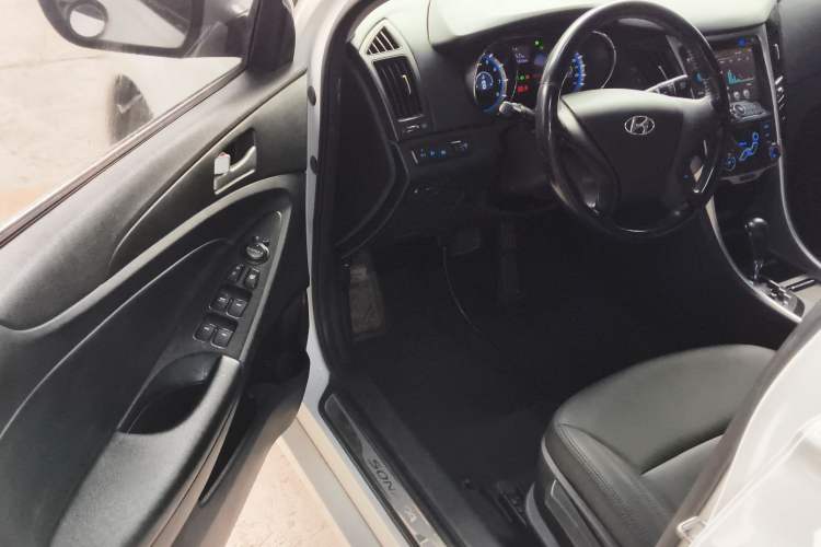 Used Hyundai Sonata 2013 2.0L Automatic Fashion Edition Driver Seat