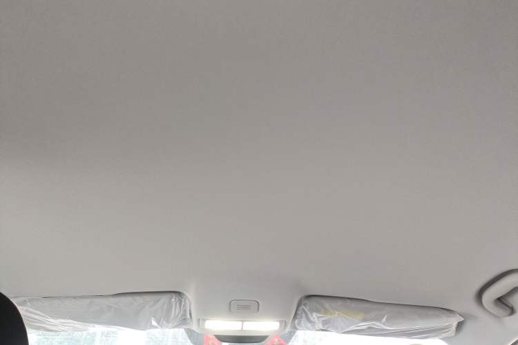 Used Roewe i5 2026 Model 1.5L Manual Comfort Version
