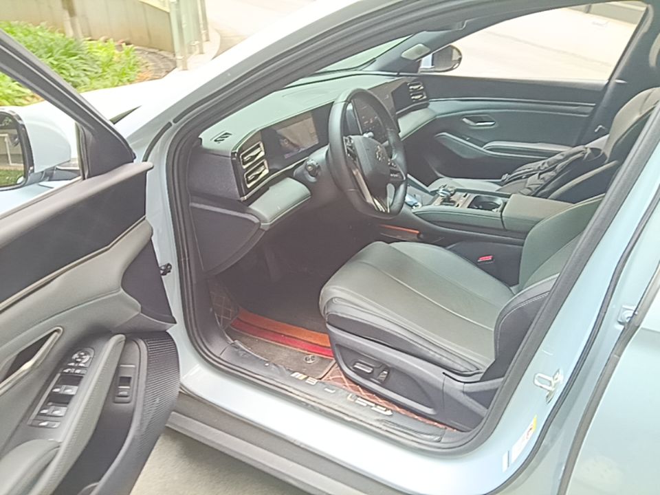 BYD Qin L 2024 DM-i 80KM Beyond Model — снимка 18