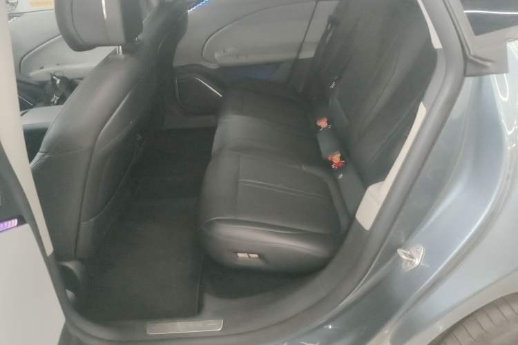 Used Zeekr 007 2024 Rear-Drive Enhanced Version 75 kWh Left Rear Seat