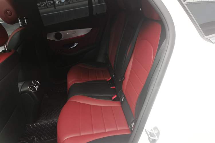 Used Mercedes-Benz GLC Coupe 2020 GLC 260 4MATIC Coupe SUV
