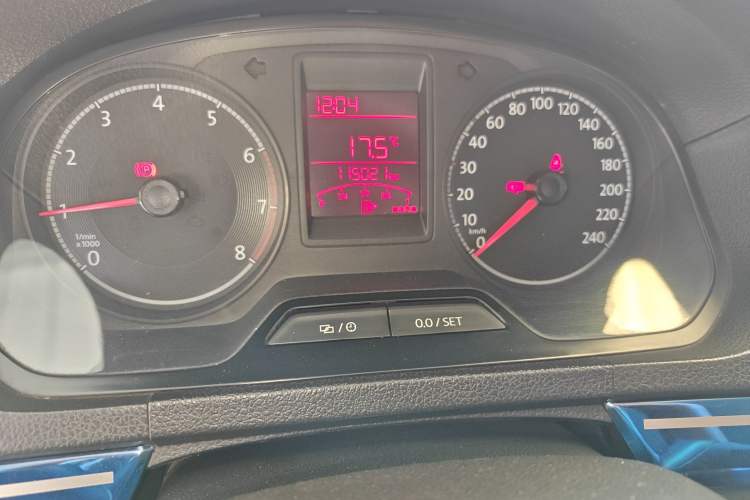 Used Volkswagen Jetta 2017 1.4L Manual Fashion Edition