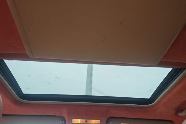 Used Toyota Highlander 2012 2.7L Two-Wheel Drive 7-Seater Luxury Edition
