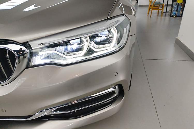 Used BMW 5 Series New Energy 2020 Mileage Upgrade Version 530Le Luxury Package
