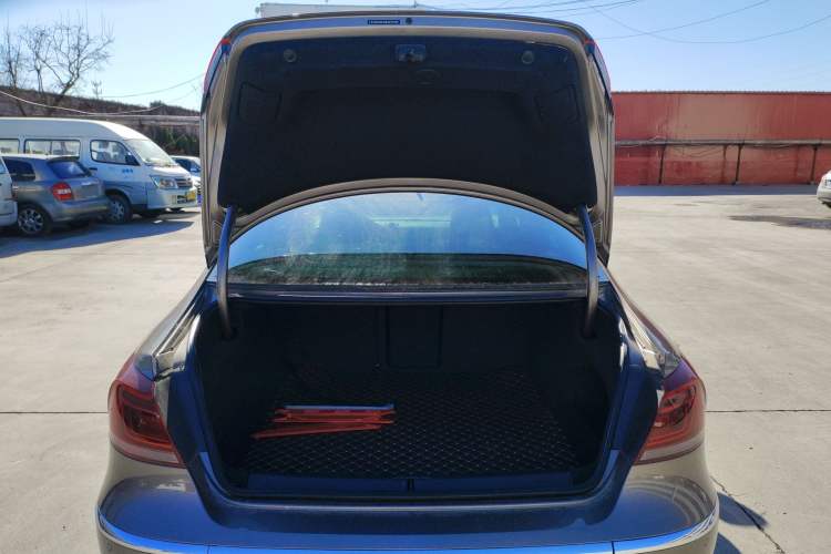 Used Volkswagen FAW-Volkswagen CC 2013 1.8TSI Luxury Model Trunk