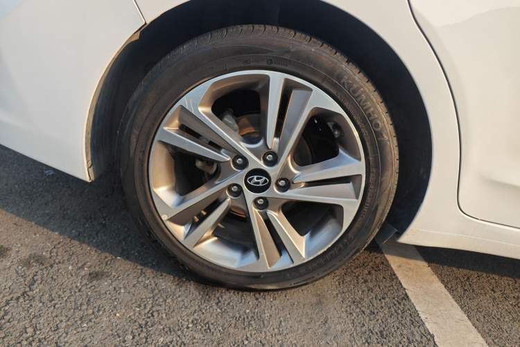 Used Hyundai Elantra (6th Generation / Lingdong) 2016 1.6L Automatic ZhiXuan – Elite Version