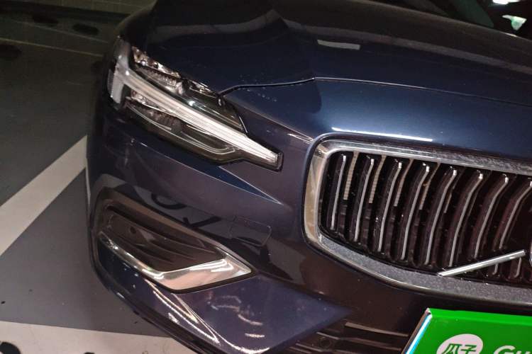 Used Volvo S60 2021 T4 Zhiyi Luxury Edition
