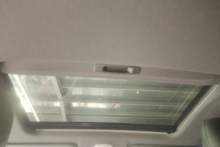 Used Toyota IZOA 2020 2.0L Yi Xiang CARE
