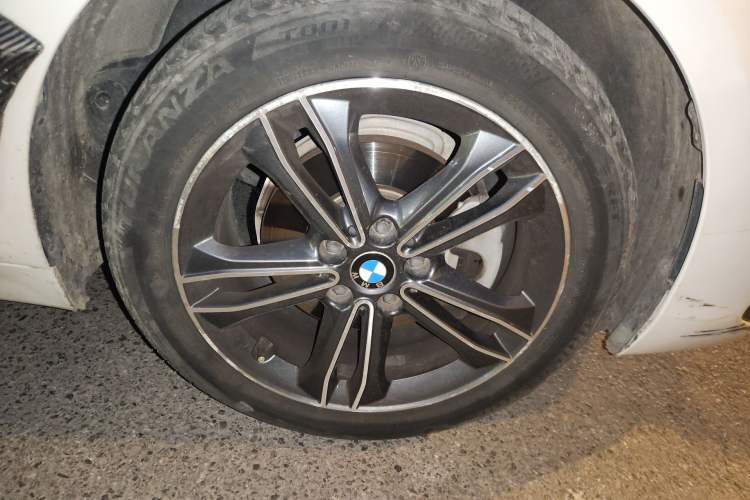 Used BMW 2 Series Active Tourer 2019 218i Luxury Sports Package Right Front Wheel Hub