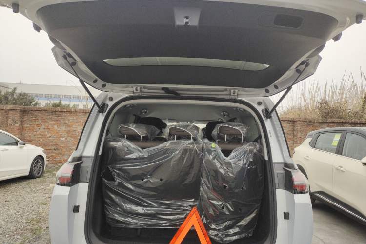 Used Wuling Wuling Starlight 730 2025 Model Pure Electric 500km Luxury Edition