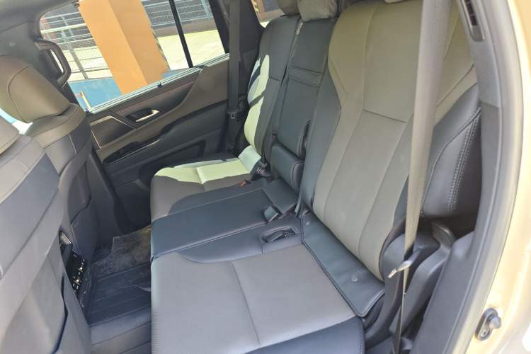 Used Lexus LX 2025 700h OVERTRAIL Grand Edition