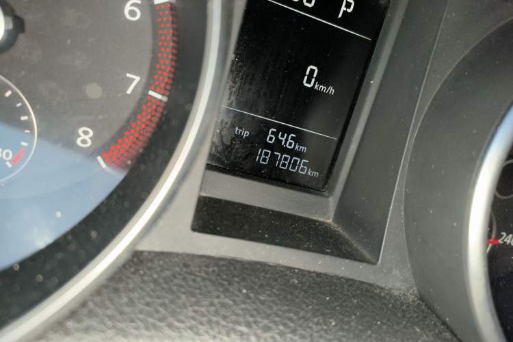 Used Volkswagen Golf 2010 1.6 Automatic Fashion Model