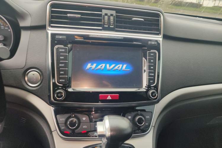 Used Haval H6 2015 Sport Edition 1.5T Automatic Two-Wheel Drive Luxury Model