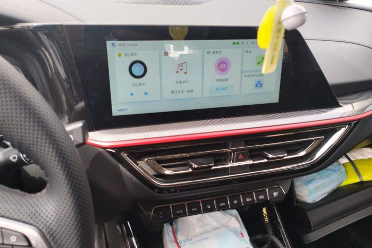 Used CHANGAN OSHAN X5 2021 1.5T DCT Flagship Edition Audio And AC Panel